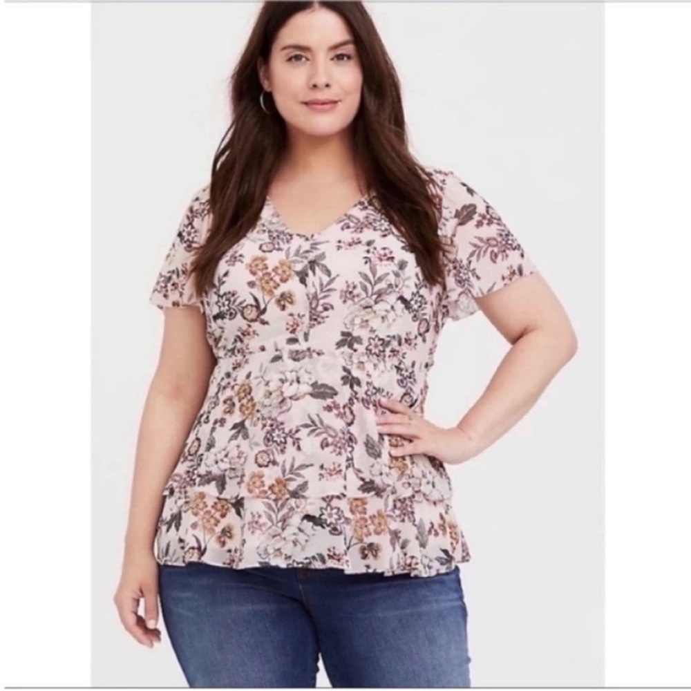 Torrid floral chiffon tiered babydoll top blush pink short sleeves